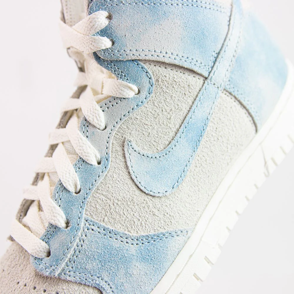 WMNS Nike Dunk High SE (Celestine Blue/Sail) - Image 4